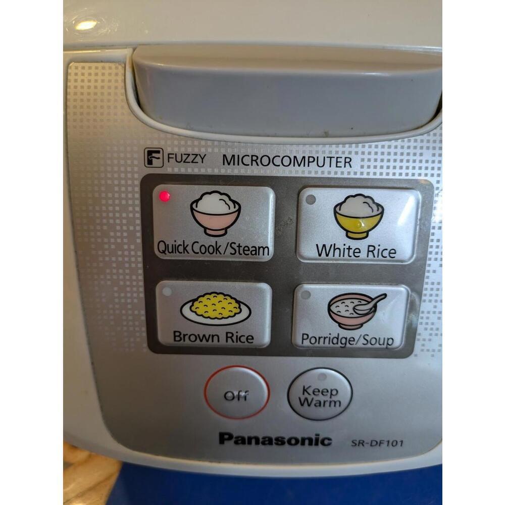 Panasonic SR-DF101 5 Cup Rice Cooker Clean - Picture 7 of 8